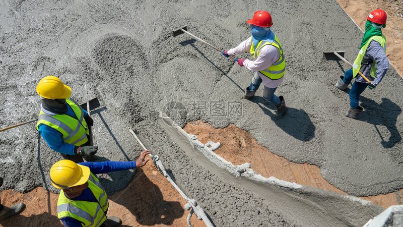 市政土建工程项目完工后，售后服务也是一项重要指标。选择公司时，要关注以下方面：